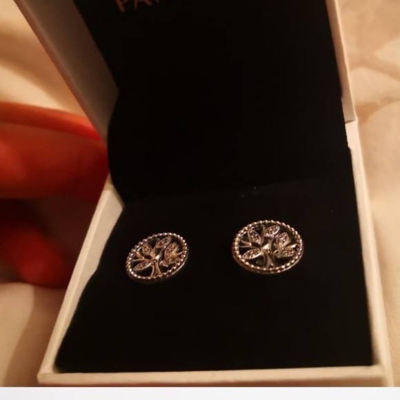 Tree of life studs from Pandora - Picture 4 of 10